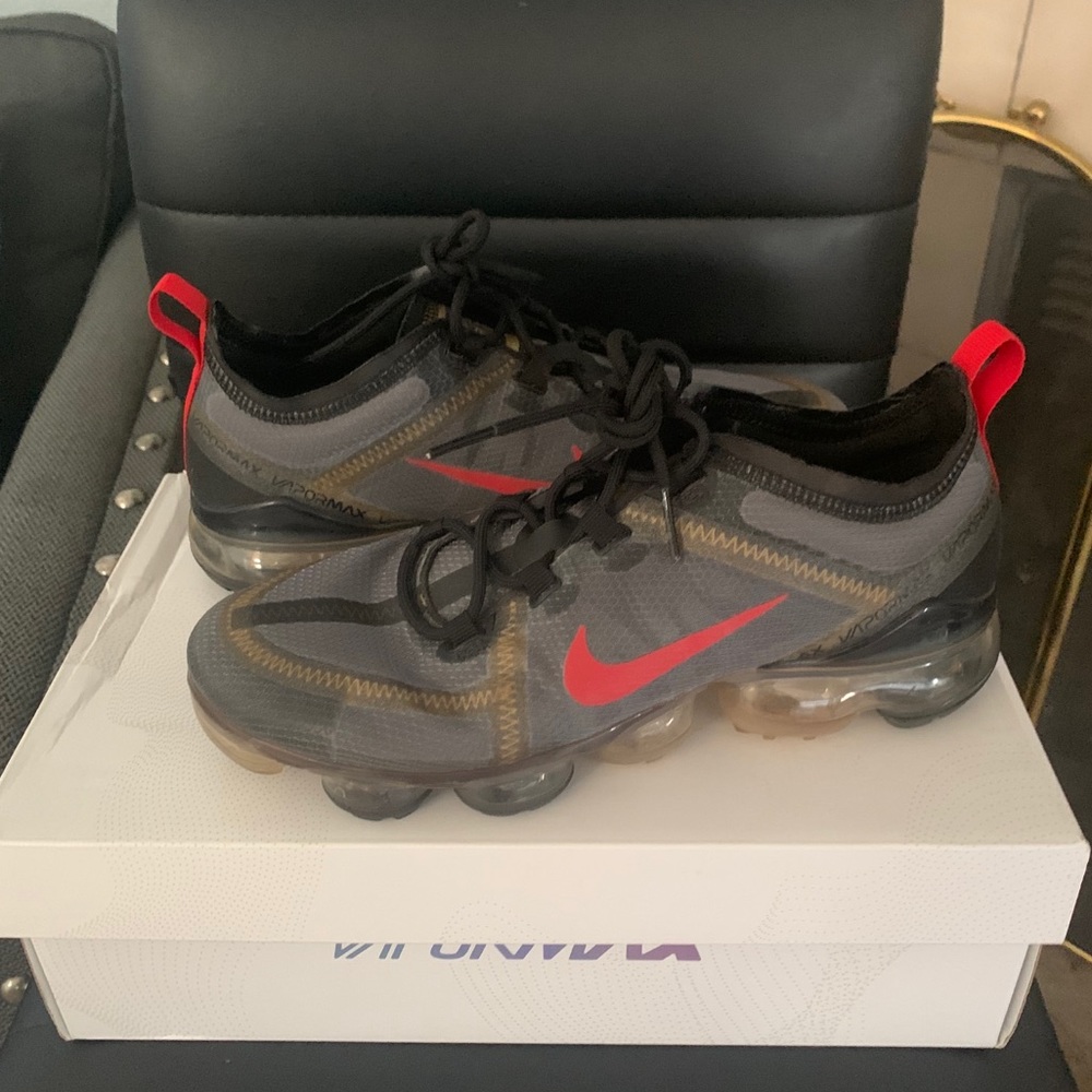 Nike VaporMax women’s sneakers